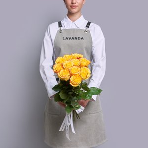 11 роз сорта Хай Меджик 50 см.