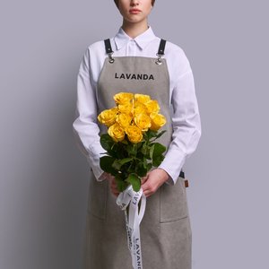 11 желтых роз 50 см.
