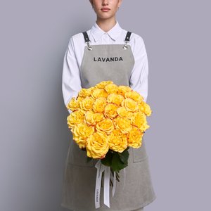 25 желтых роз 50 см.