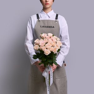 Персиковые кустовые пионовидные розы