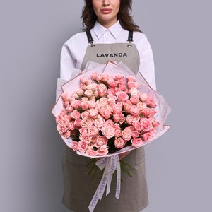 Букет кустовых пионовидных роз