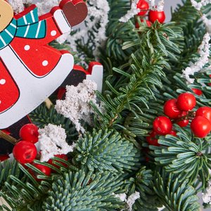 Раф с композицией в стаканчике из нобилиса и илекса