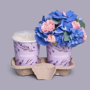 Раф лаванда с композицией в стаканчике из гортензий и кустовых роз