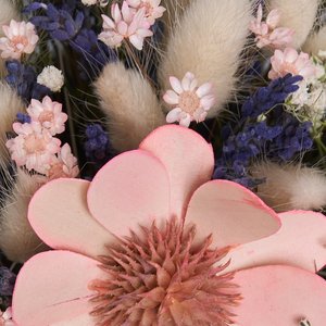 Композиция сухоцветов в металлическом кашпо