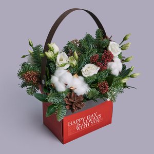 Эустомы, хлопок и нобилис в красном ящике