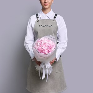 Розовая гортензия в воздушной упаковке