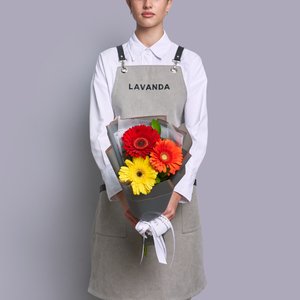 Букетик гербер и рускуса