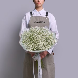 Пышный букет белоснежных гипсофил