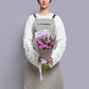 15 фиолетовых тюльпанов в матовой пленке