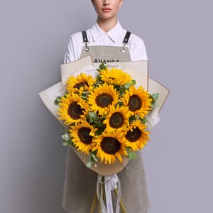 Букет летних подсолнухов