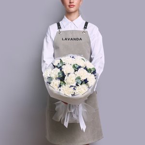 Букет белых диантусов с лавандой