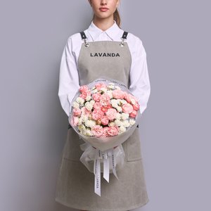 Нежный букет розочек и ромашек