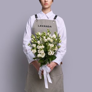 Белые эустомы