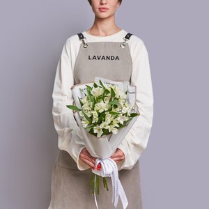 Букетик белых альстромерий