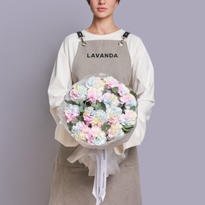 Букет радужных диантусов