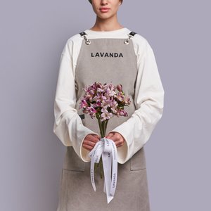 Лиловые альстромерии