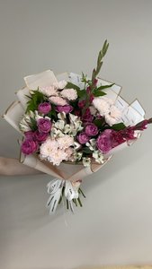 Розовый букет