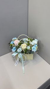 Композиция с ромашкой