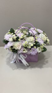 Нежная композиция с диантусами 