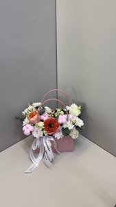 Композиция с пионовидной розой