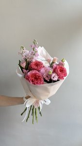 Розовый букет