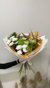 Экзотический букет со стрелицией