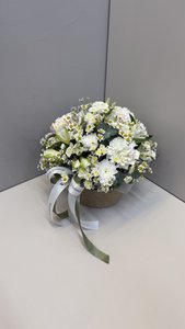 Композиция с ромашкой