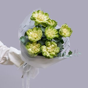 Букет японских роз Вегги
