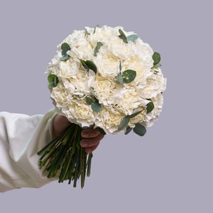 Свадебный букет из белых диантусов