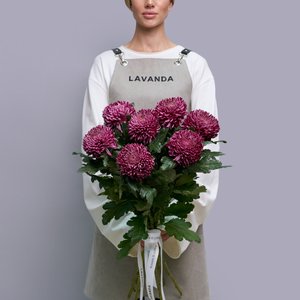 Сезонный букет одиночных хризантем
