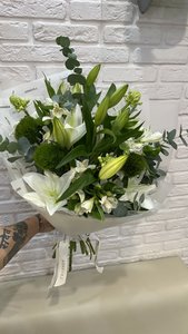 Букет с ароматными Лилиями